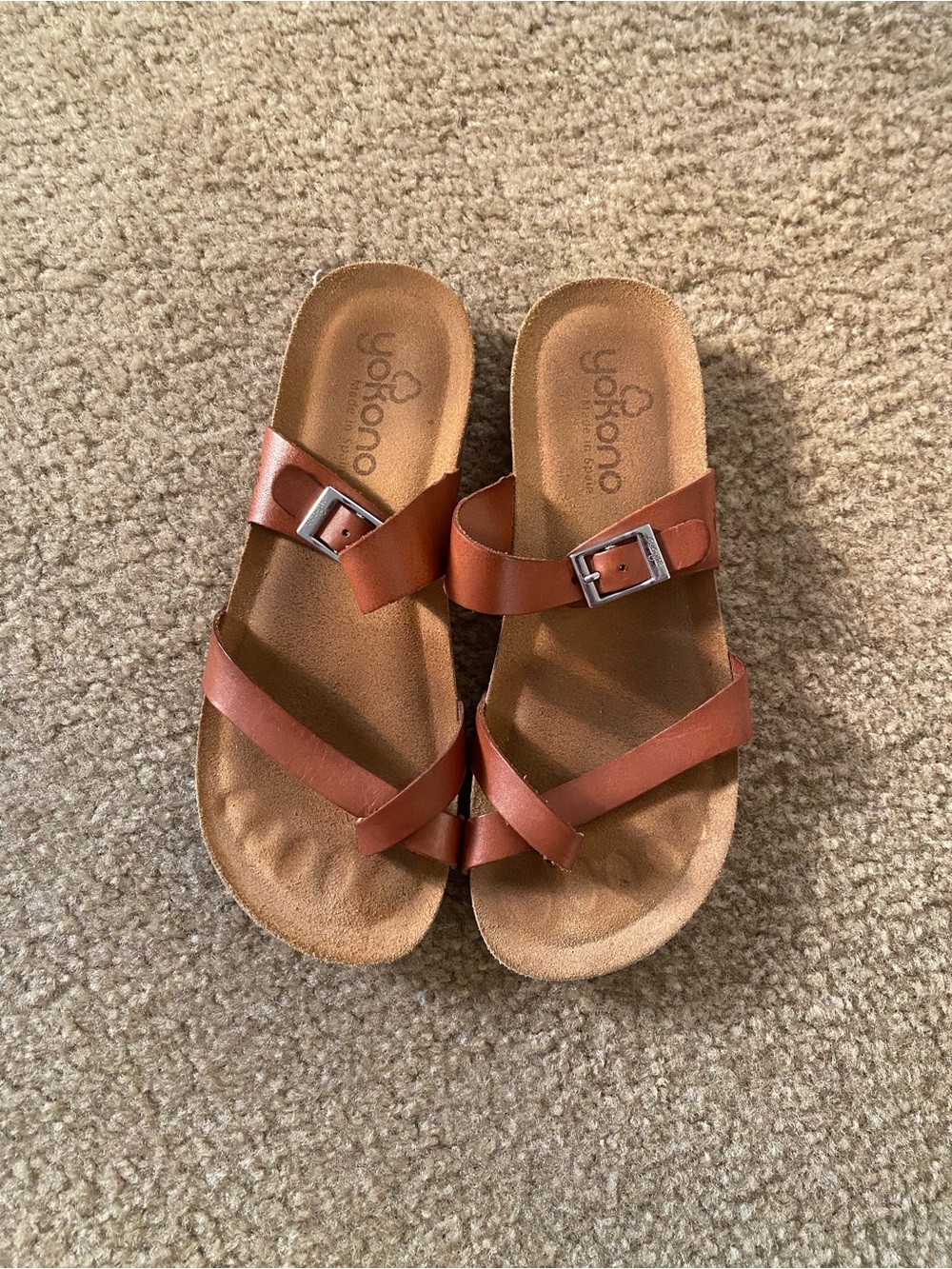 Yokono Women's Brown Leather Buckle Sandals